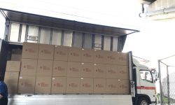 「商品引き渡し」の風景  ～葛粉を入れる木箱 編～